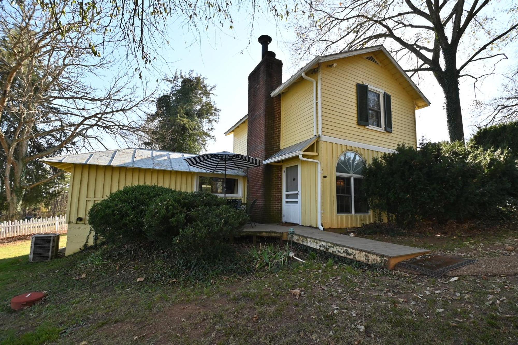 Prospect Hill Inn & Restaurant Zion Crossroads ภายนอก รูปภาพ